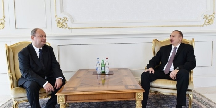 President Ilham Aliyev receives credentials of incoming Belgian ambassador 